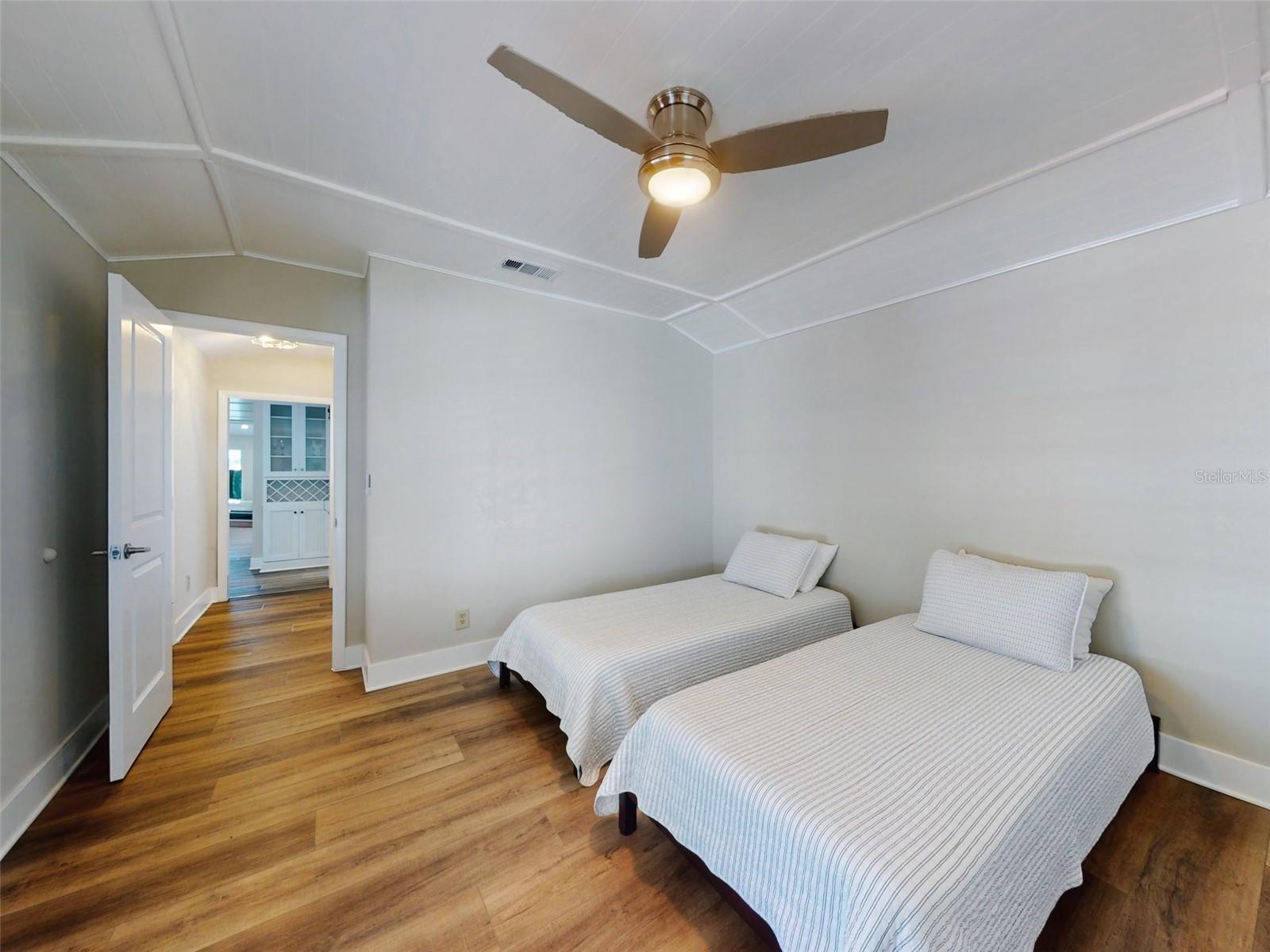 1843 Bayview Drive Property Photo 44