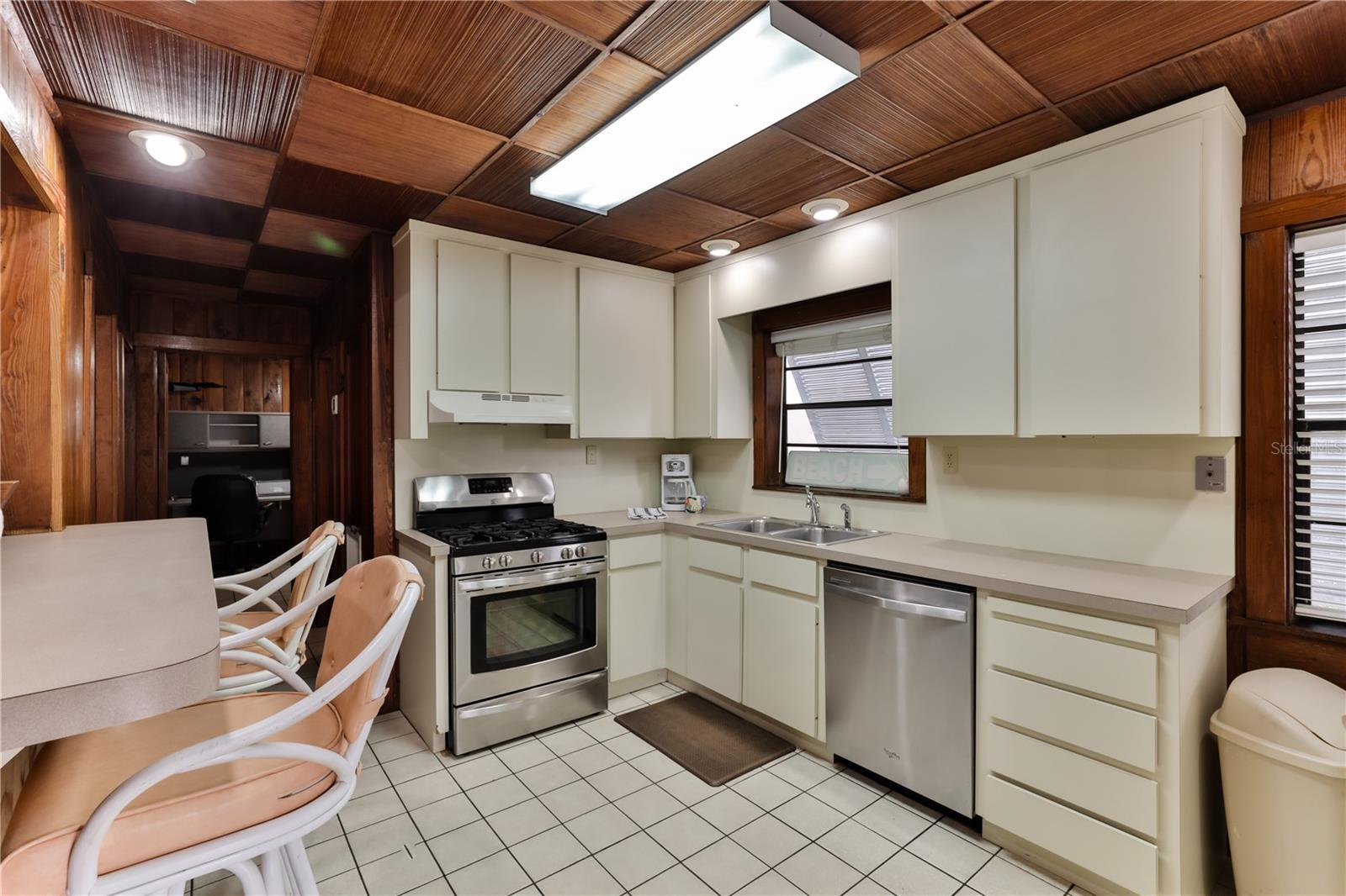 314 Due East Street Property Photo 16