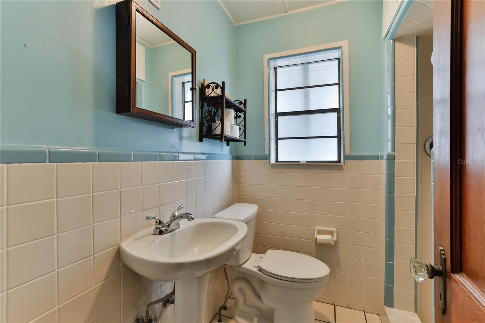 314 Due East Street Property Photo 24