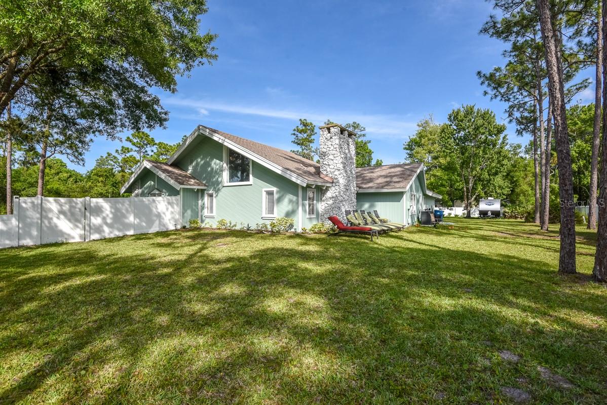 213 Riverbend Rd Property Photo 62