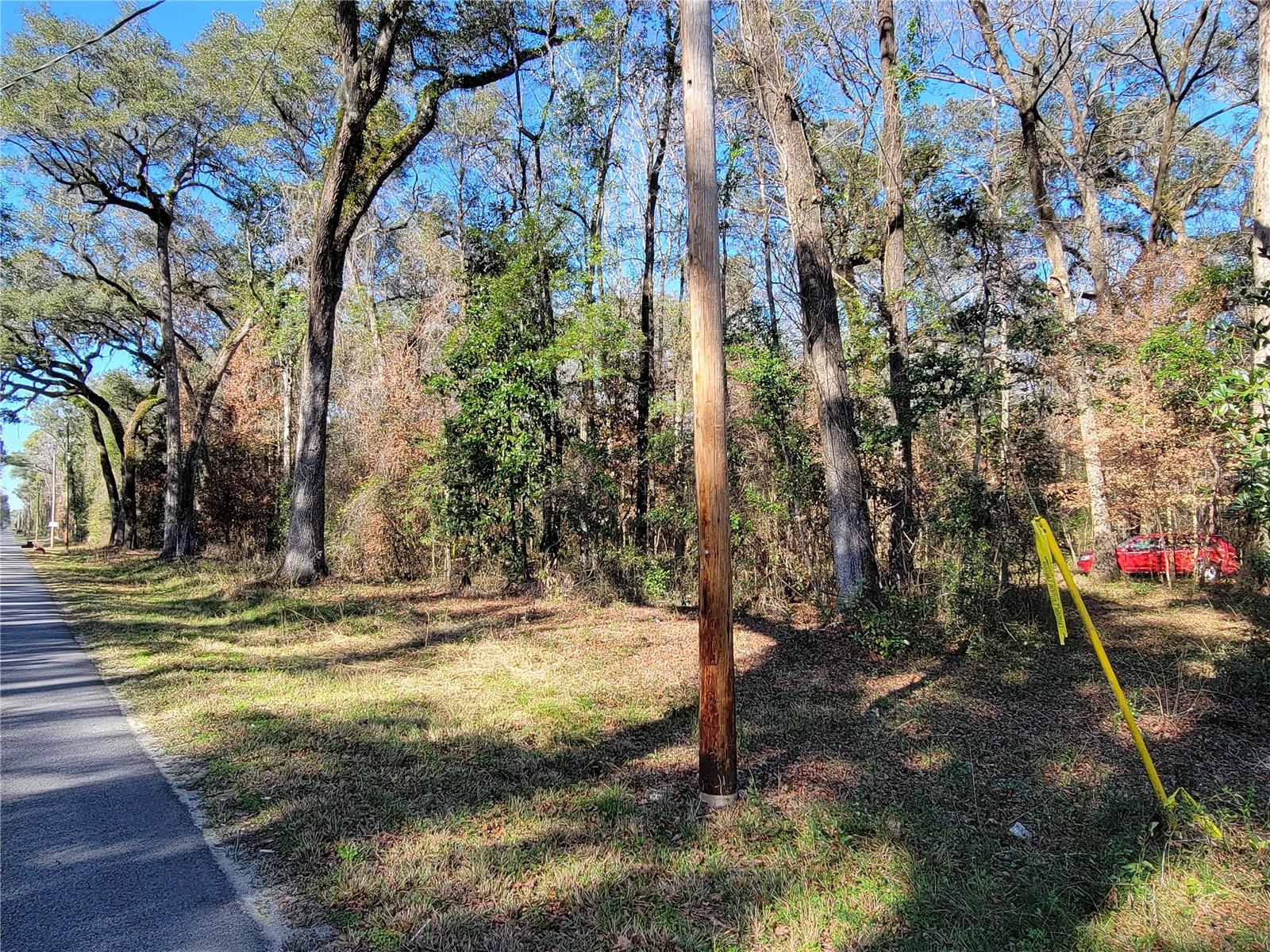 Sw Newark Dr Property Photo 1