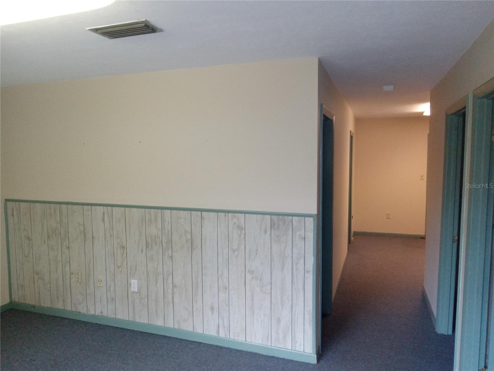 1219 Nw 16th Ave Property Photo 3