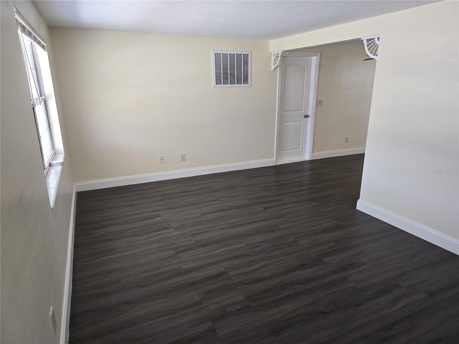 4823 Blossom Dr Property Photo 3