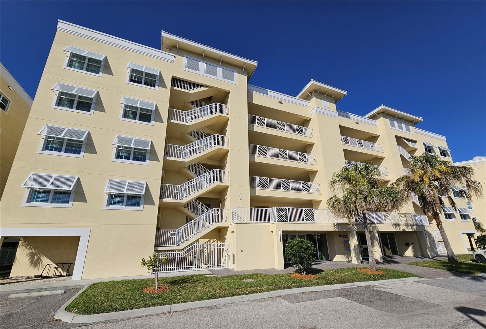 260 Hidden Bay Dr #202 Property Photo