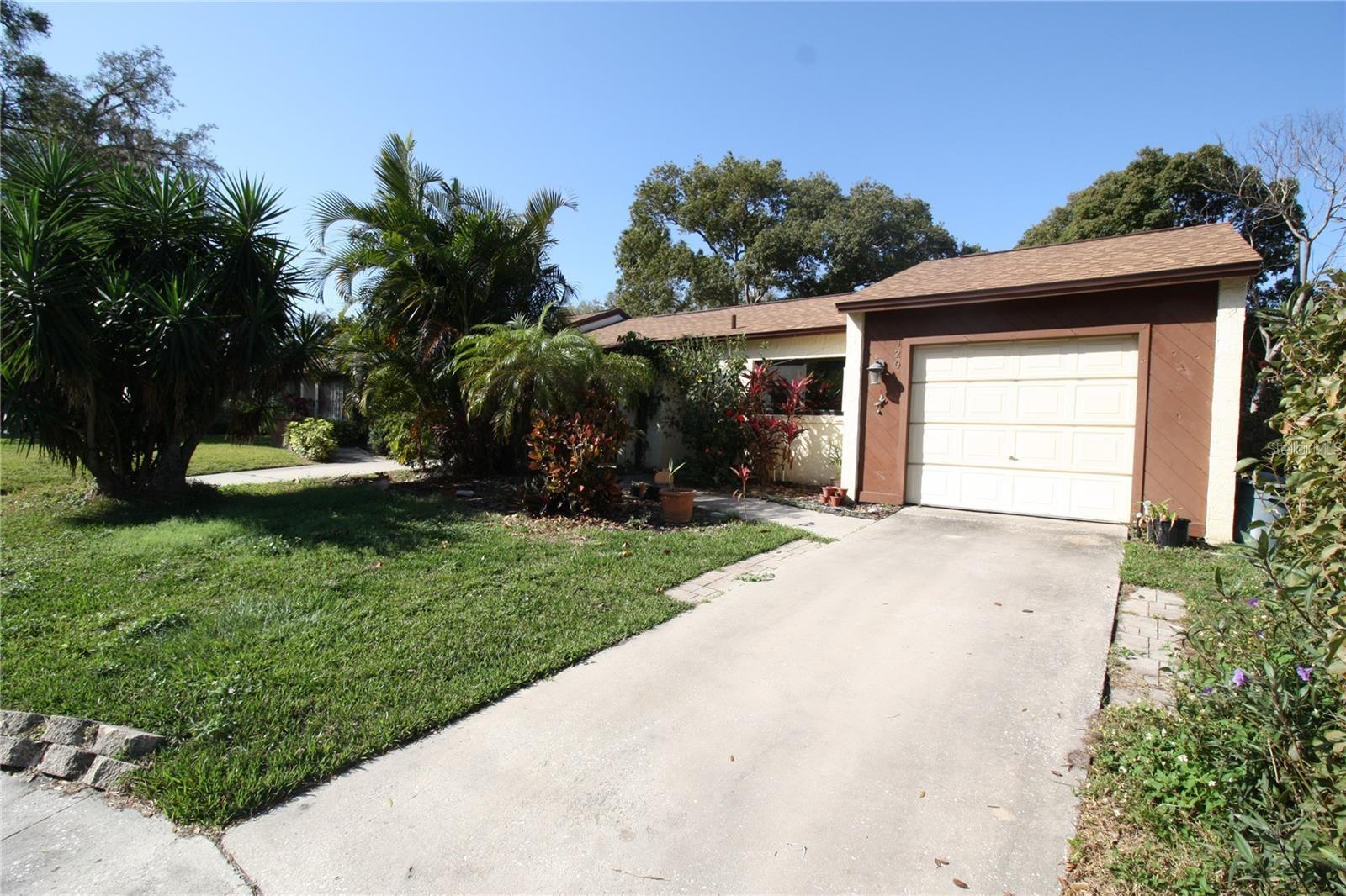 120 Valmora Dr Property Photo