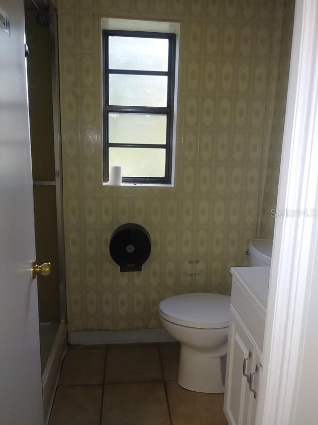 2211 E Michigan St Property Photo 6