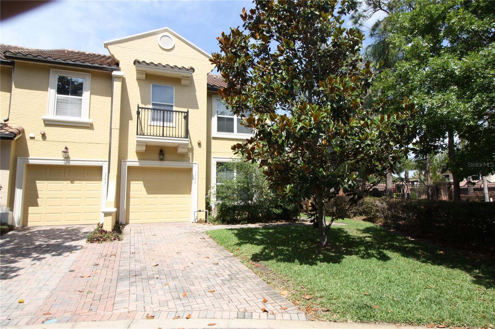 1397 Benevolent St Property Photo