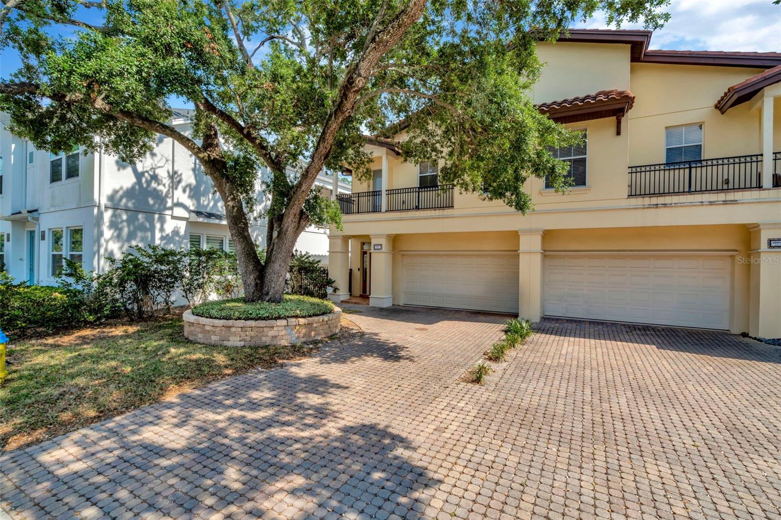 33609 Real Estate Listings Main Image