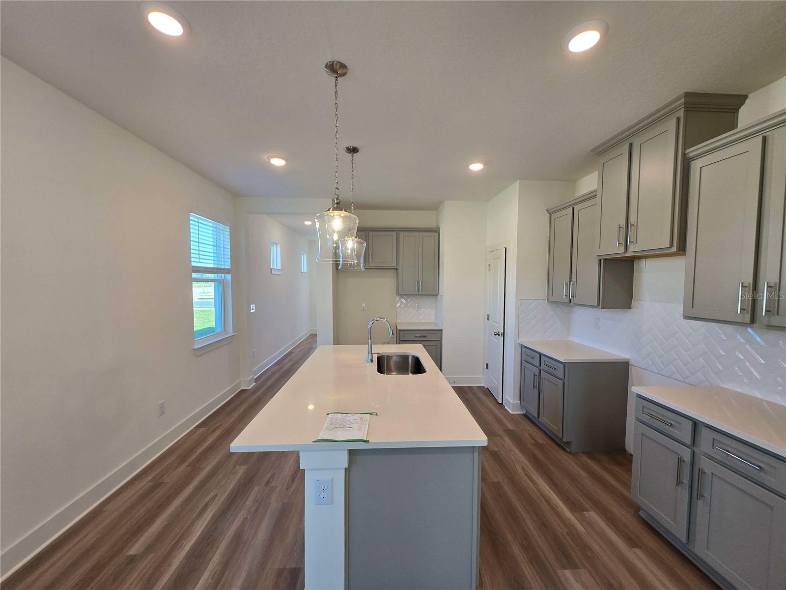 3808 Daybreak Run Loop Property Photo 3