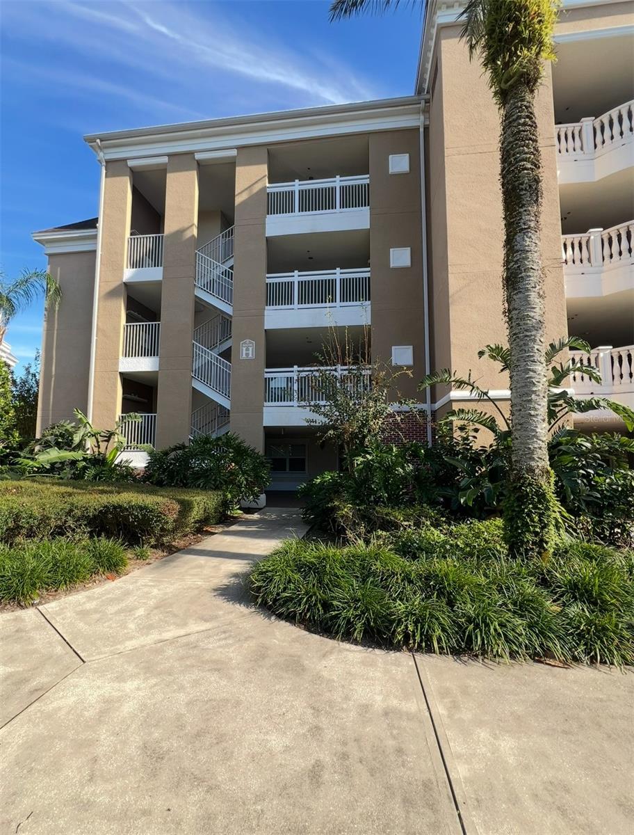 7612 Cabana Ct #101 Property Photo 2