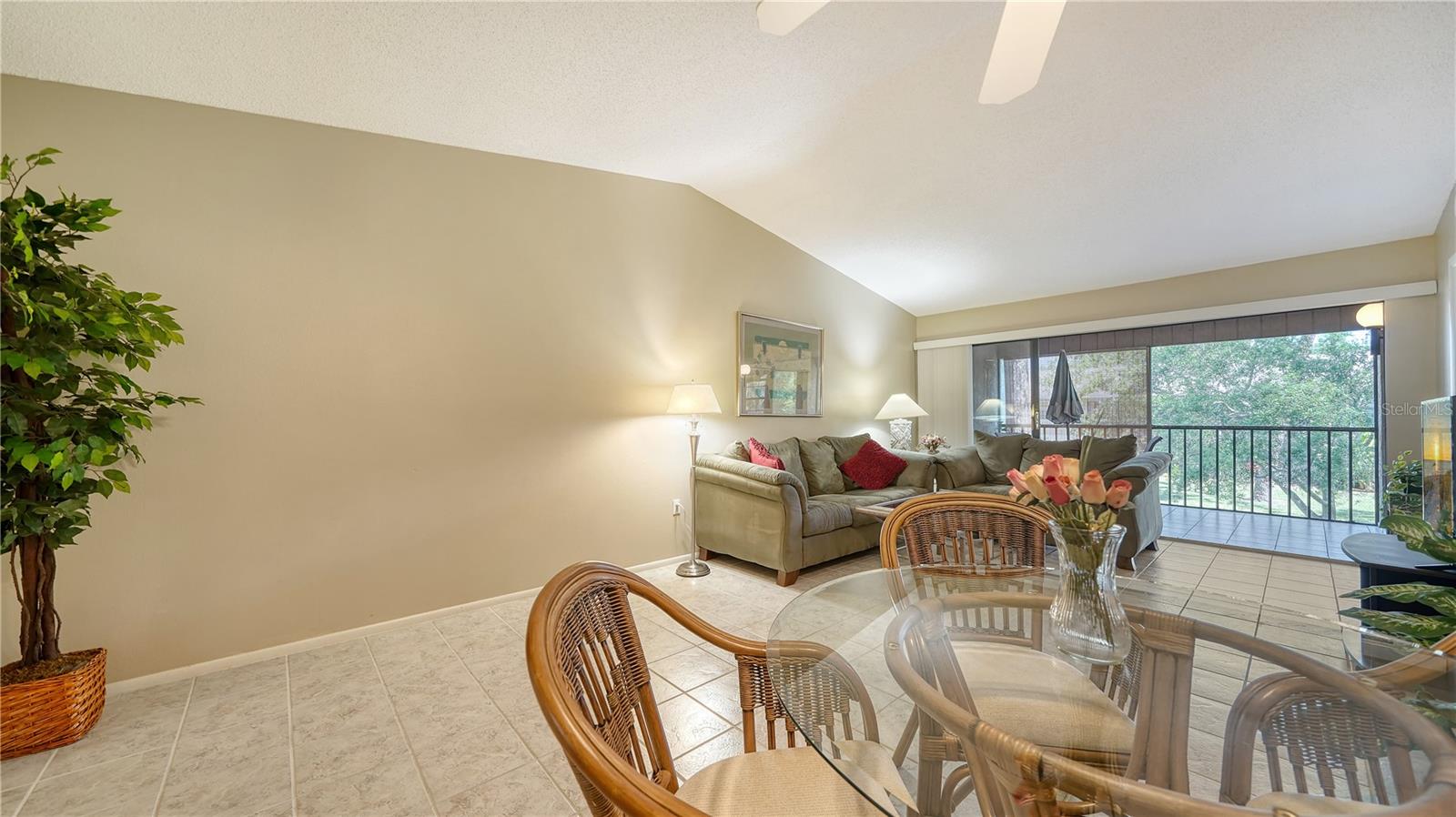 5649 Summer Side Ln #41b Property Photo 6