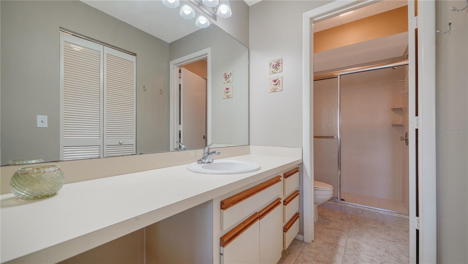 5649 Summer Side Ln #41b Property Photo 23