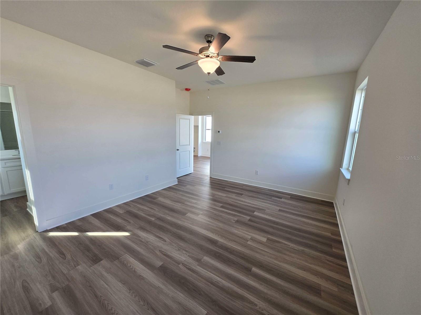 3827 Daybreak Run Loop Property Photo 7