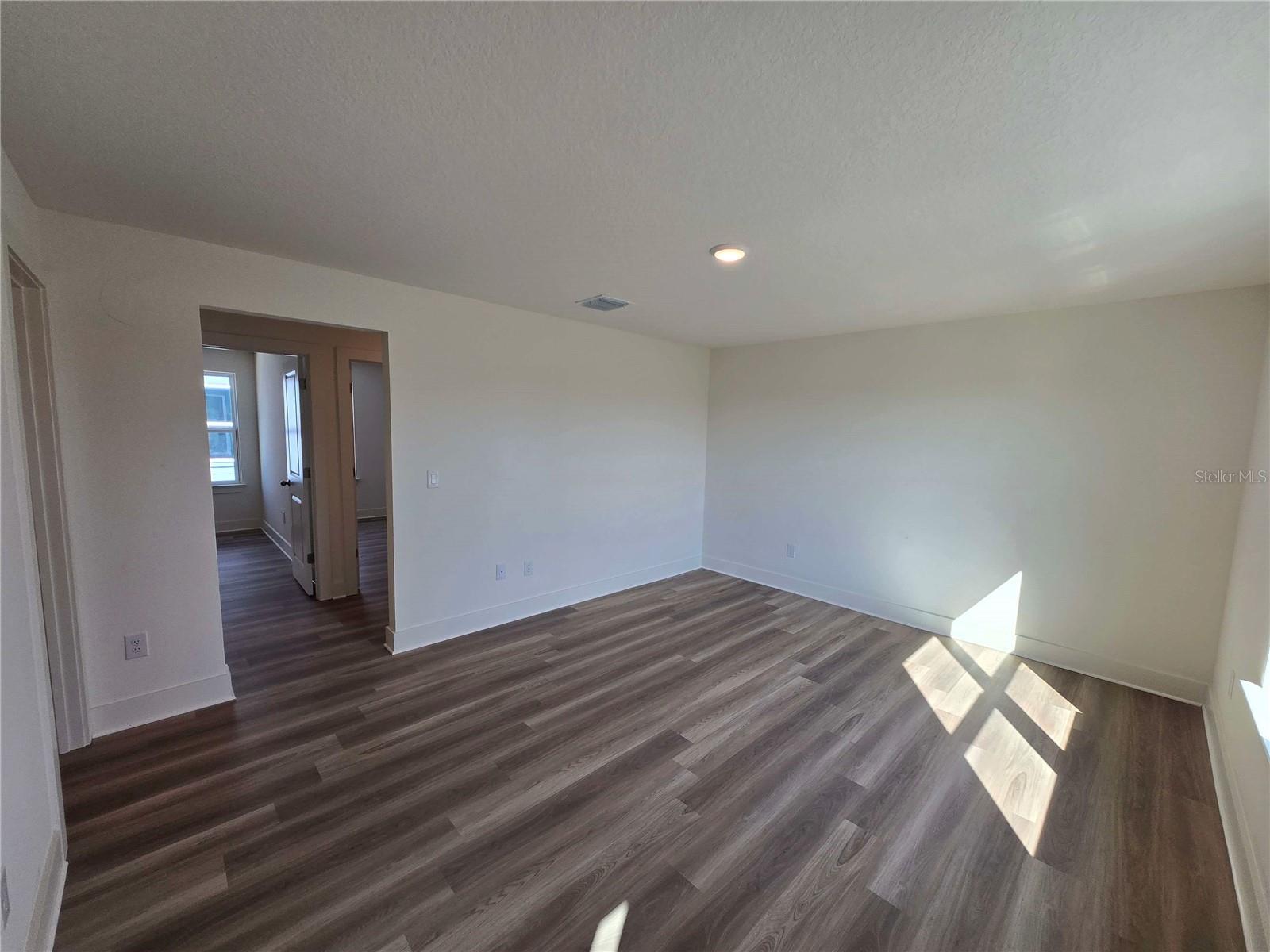 3827 Daybreak Run Loop Property Photo 10