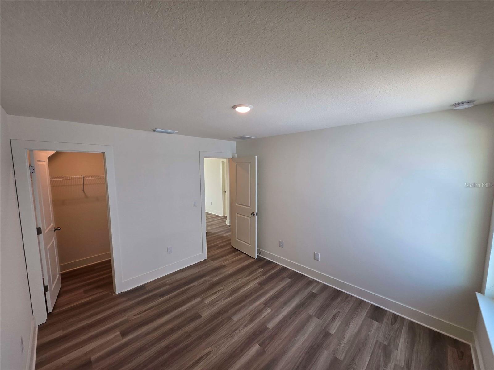 3827 Daybreak Run Loop Property Photo 12