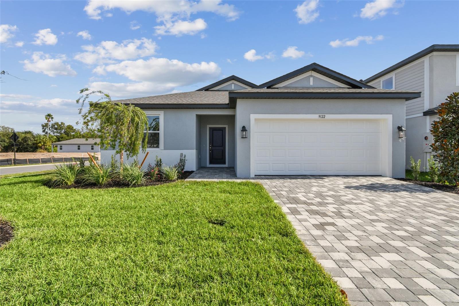 9122 Optimist Way Property Photo 1