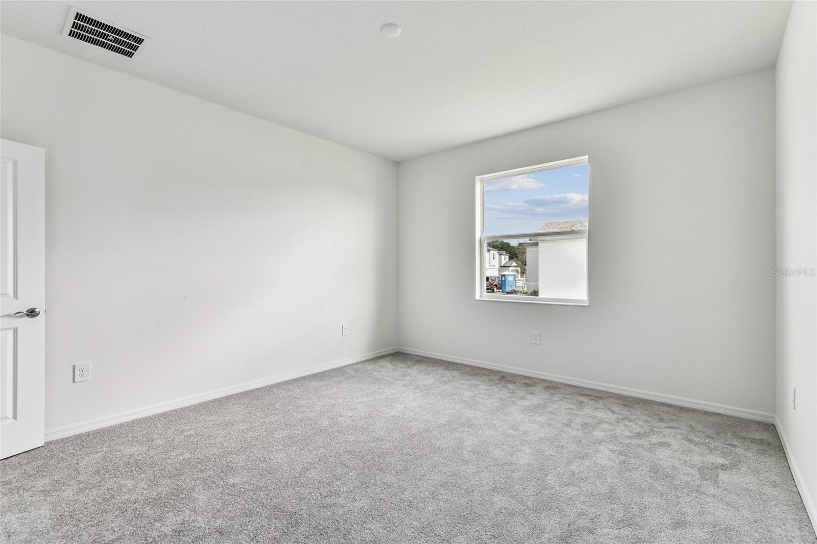 9122 Optimist Way Property Photo 11