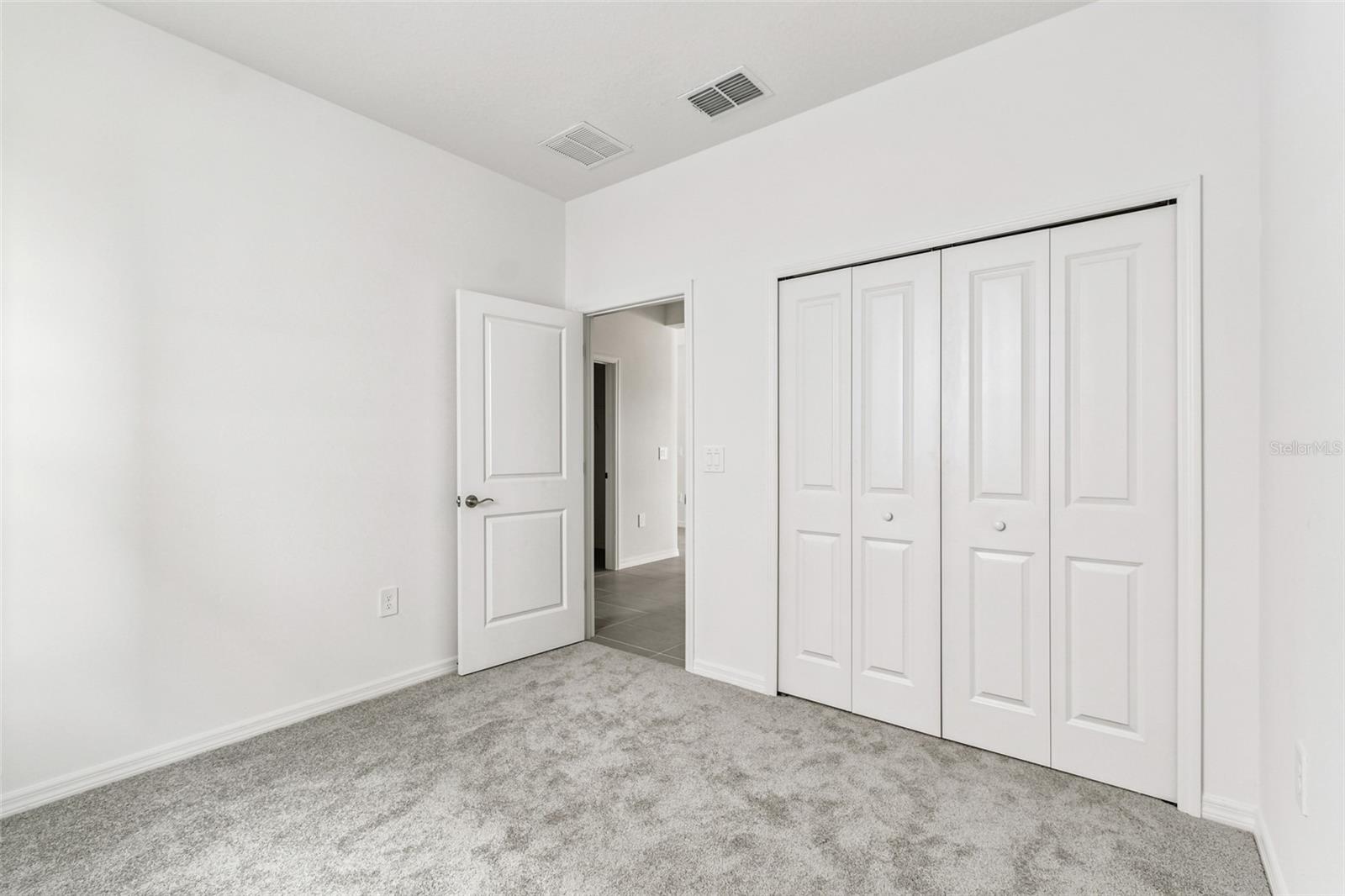 9122 Optimist Way Property Photo 16