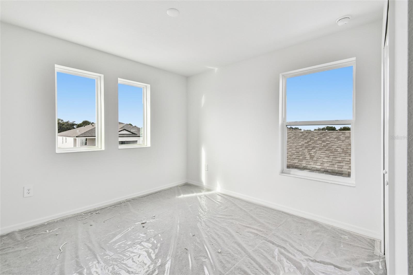 9118 Optimist Way Property Photo 12