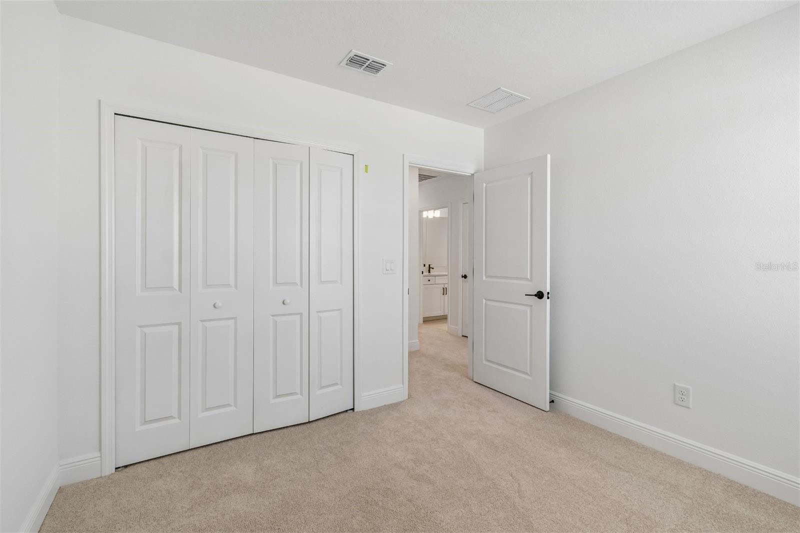 8119 Seaflower Pkwy Property Photo 20
