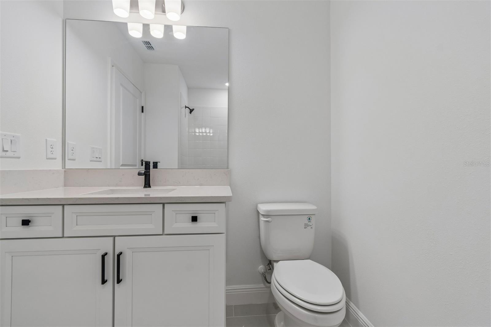 8119 Seaflower Pkwy Property Photo 26
