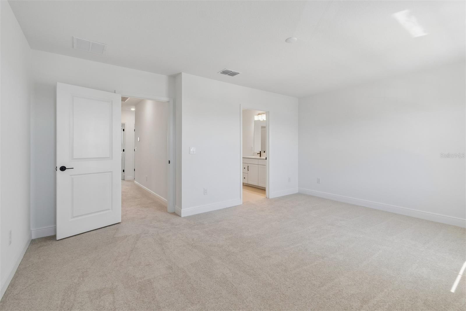 8119 Seaflower Pkwy Property Photo 32