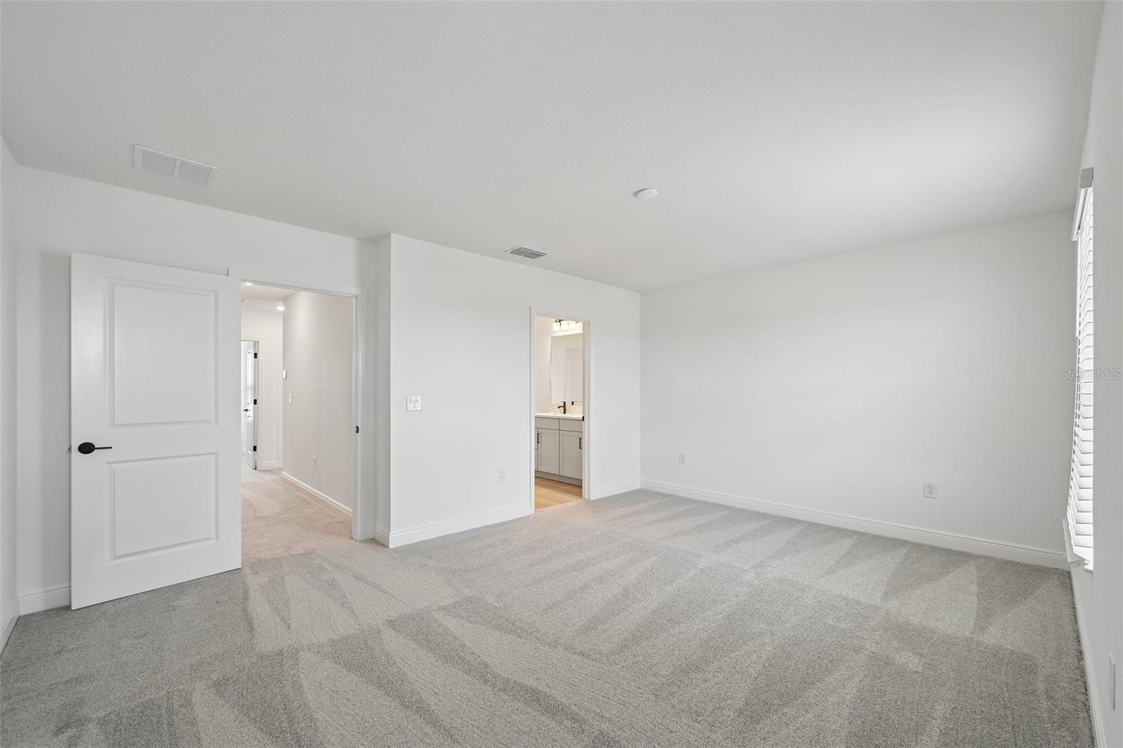 8229 Seaflower Pkwy Property Photo 13