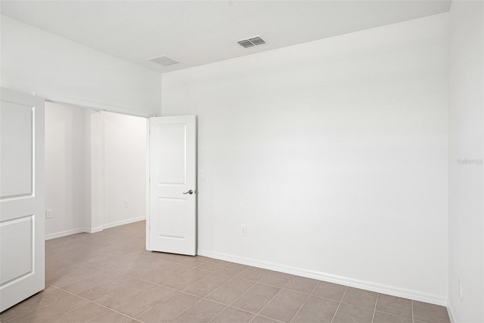 4606 Outhaul Run Property Photo 15