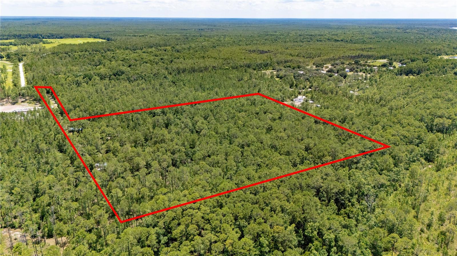 804 Shell Harbor Rd Property Photo 3