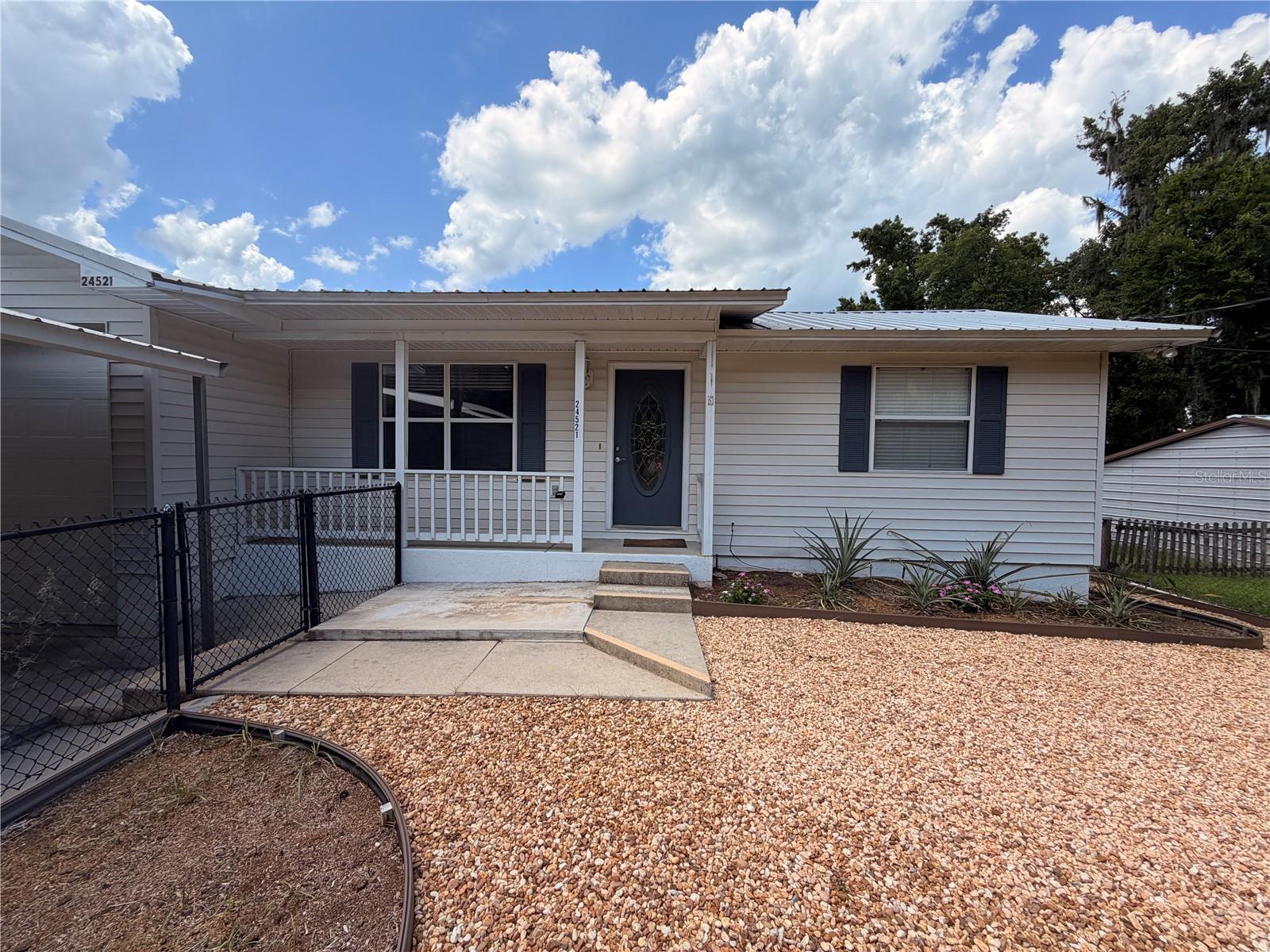 24521 ALLIGATOR RD Property Photo 1