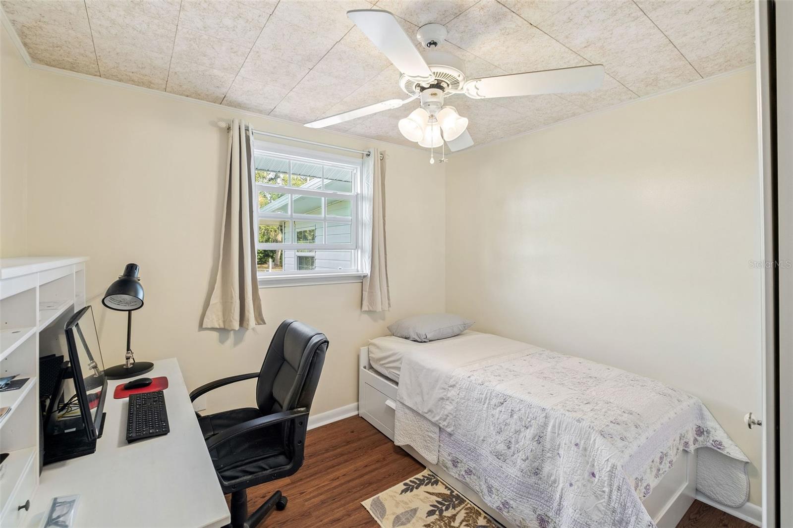 R4910519 Property Photo 19
