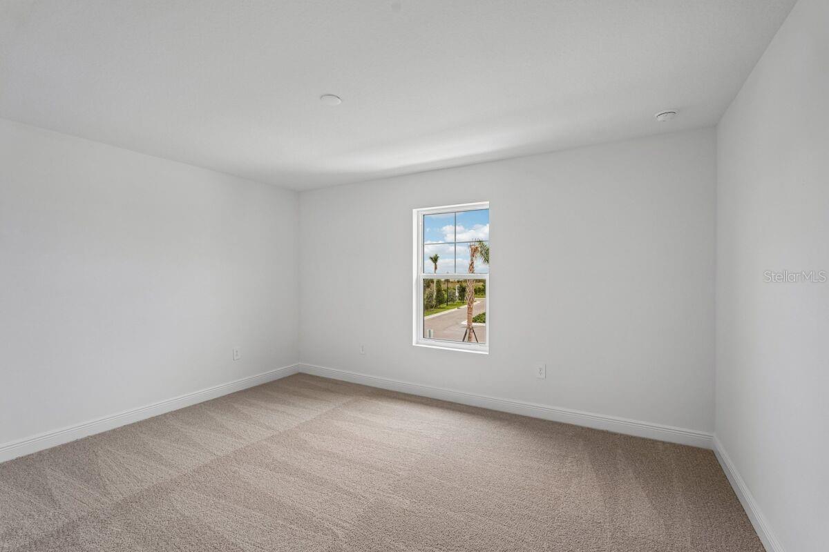 17841 Broadleaf Loop Property Photo 11