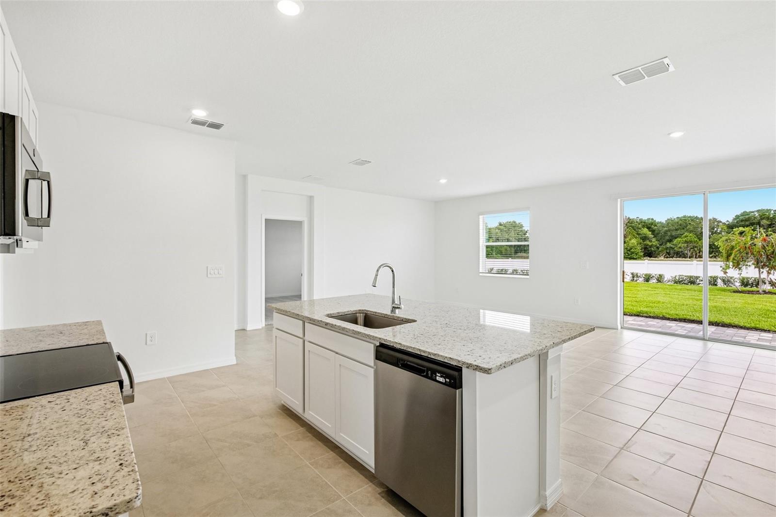 4516 Outhaul Run Property Photo 6