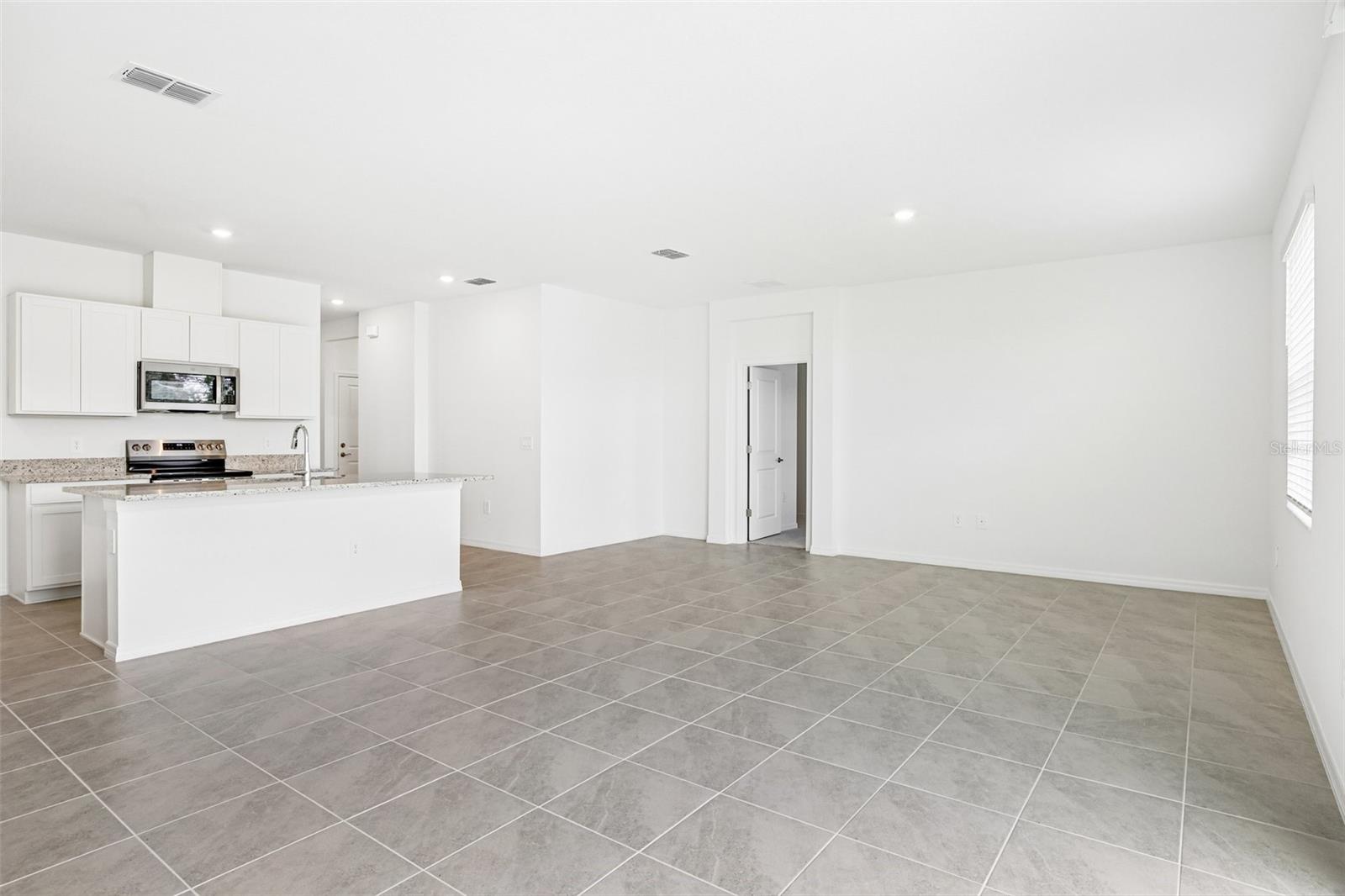 4516 Outhaul Run Property Photo 10