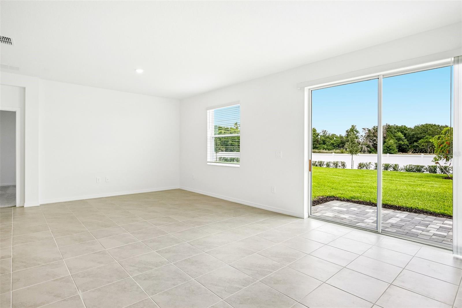 4516 Outhaul Run Property Photo 12