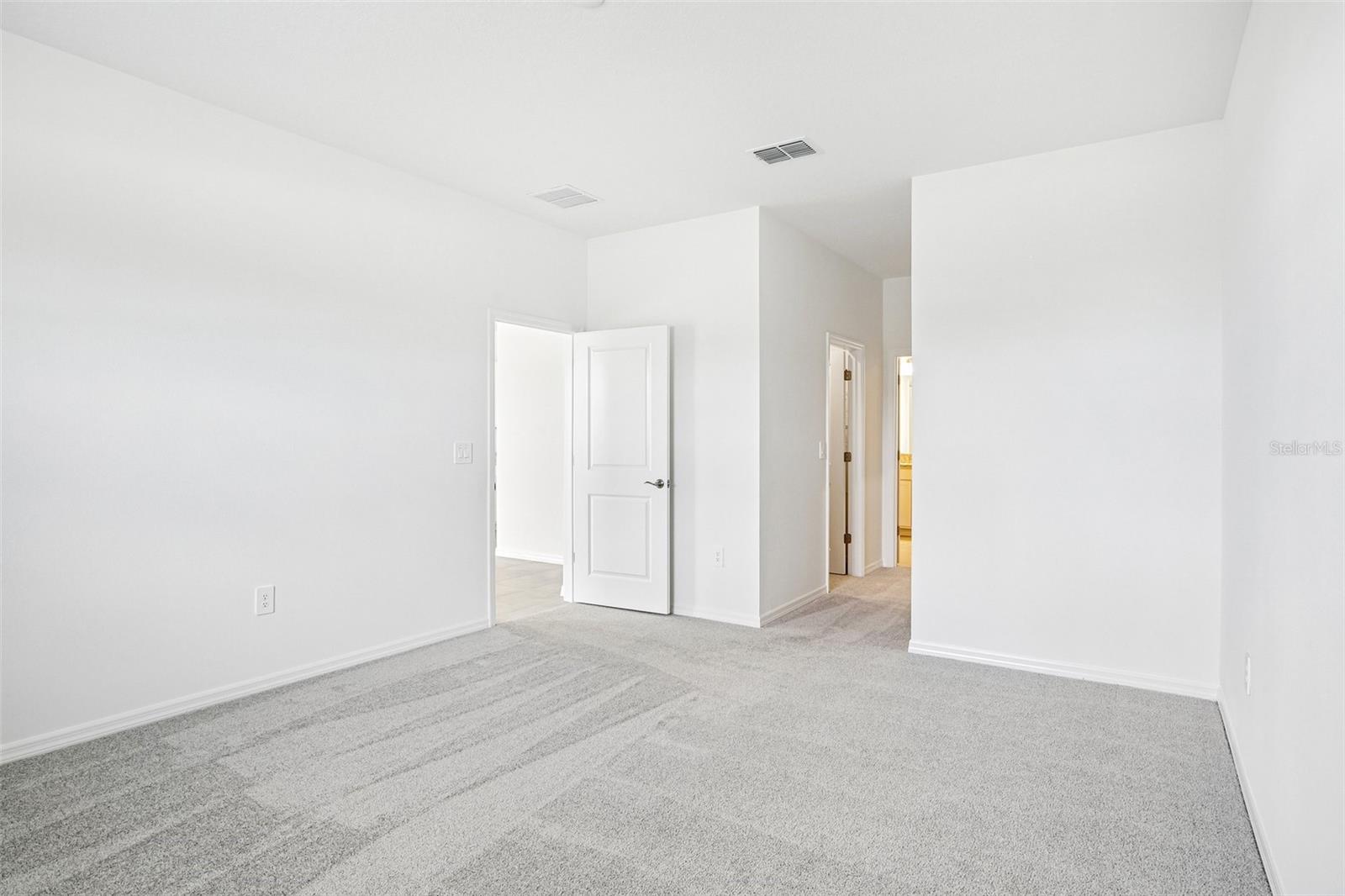 4516 Outhaul Run Property Photo 15