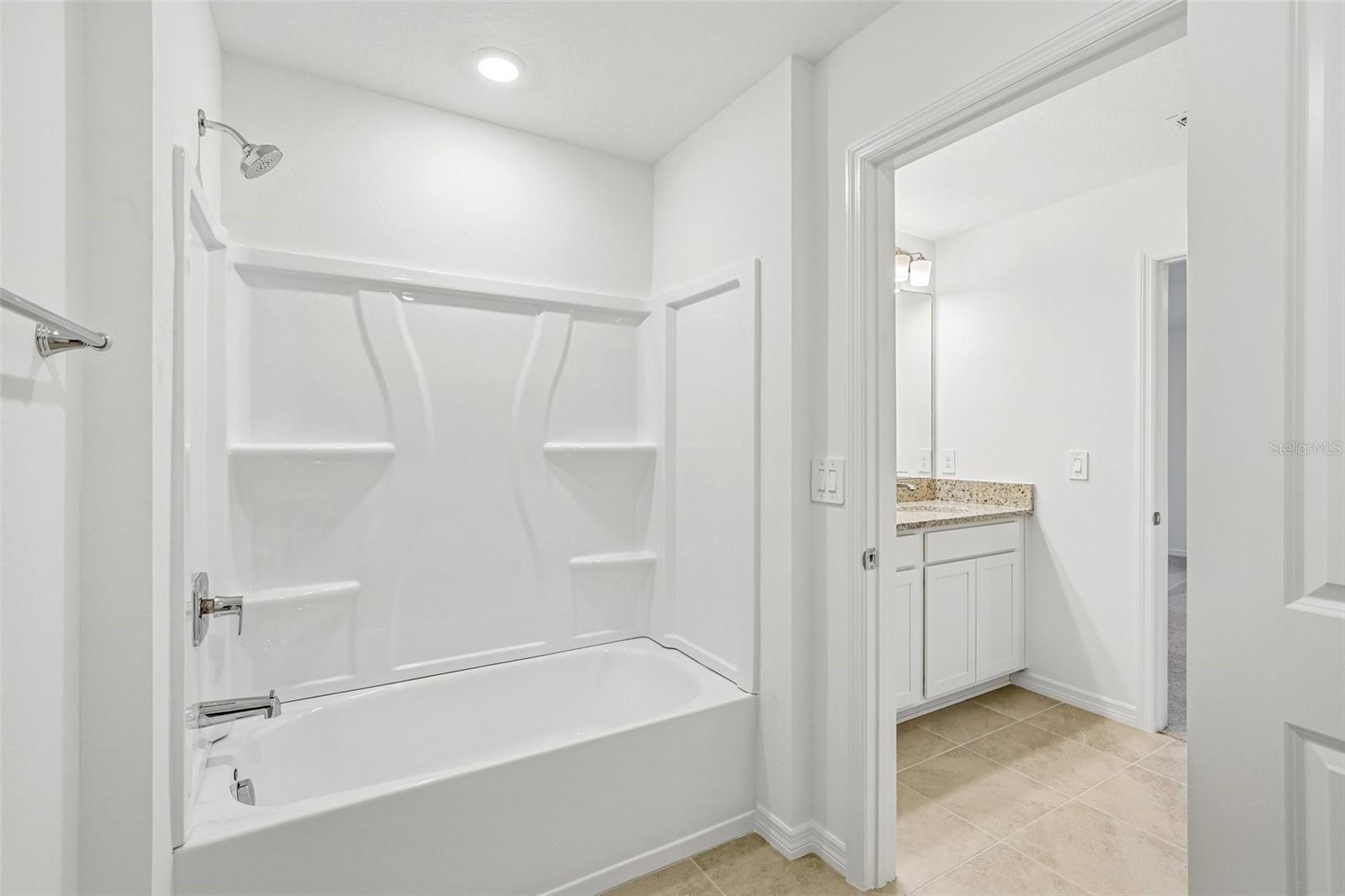 4516 Outhaul Run Property Photo 26
