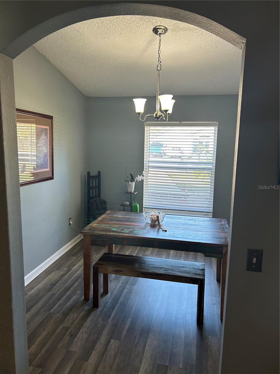 4 Lysander Ln Property Photo 10