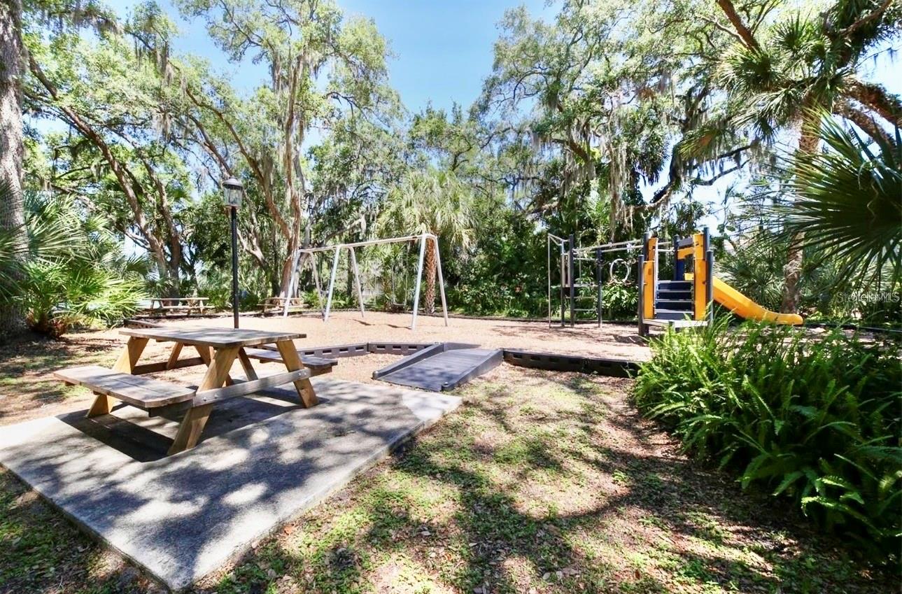 4717 E Trails Dr Property Photo 83