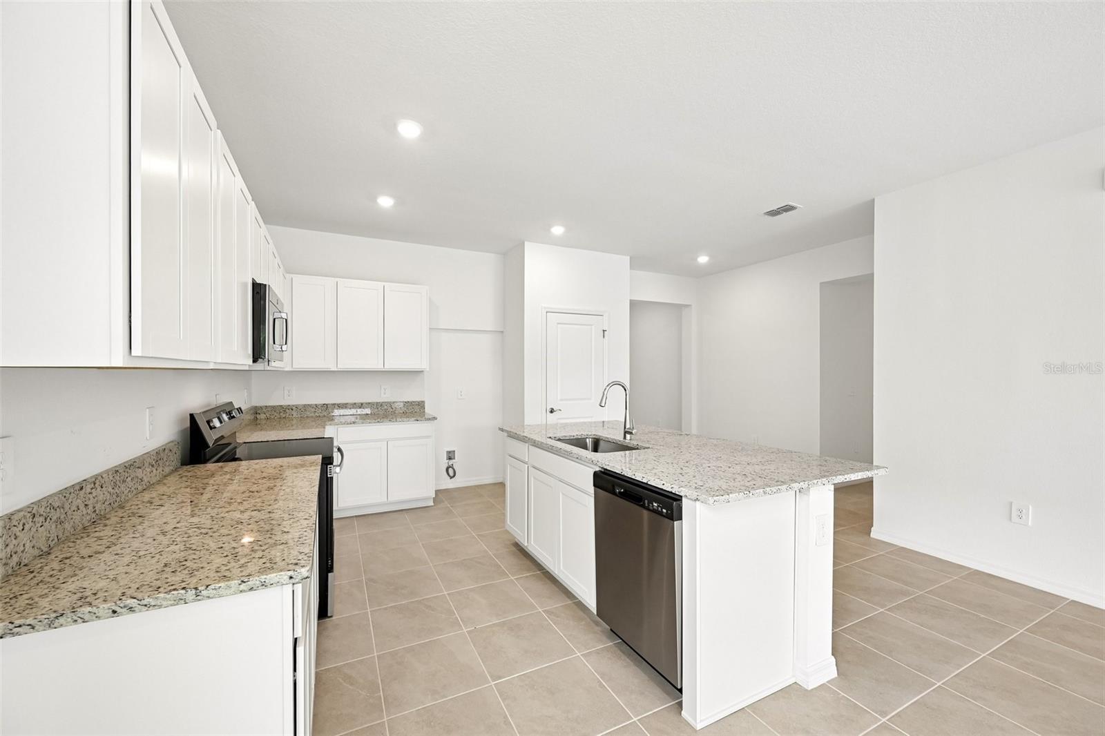 4422 Outhaul Run Property Photo 4