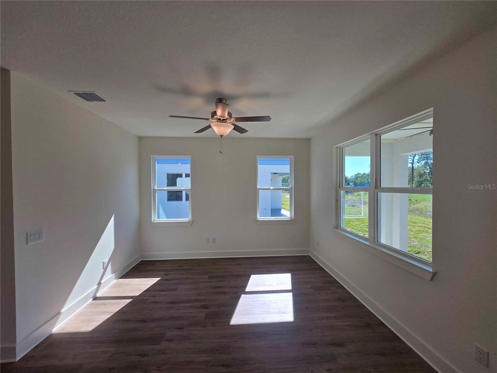 3352 Daybreak Run Loop Property Photo 5