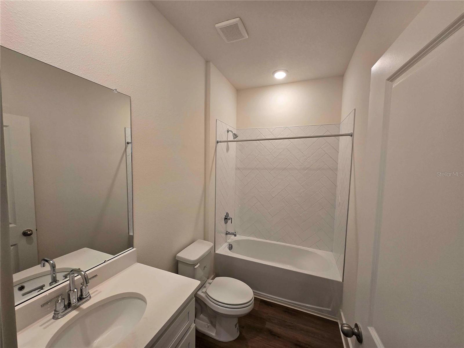 3352 Daybreak Run Loop Property Photo 10
