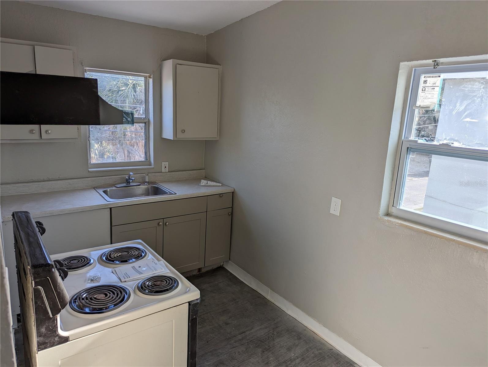 2000 Queensboro Ave S #a Property Photo 8