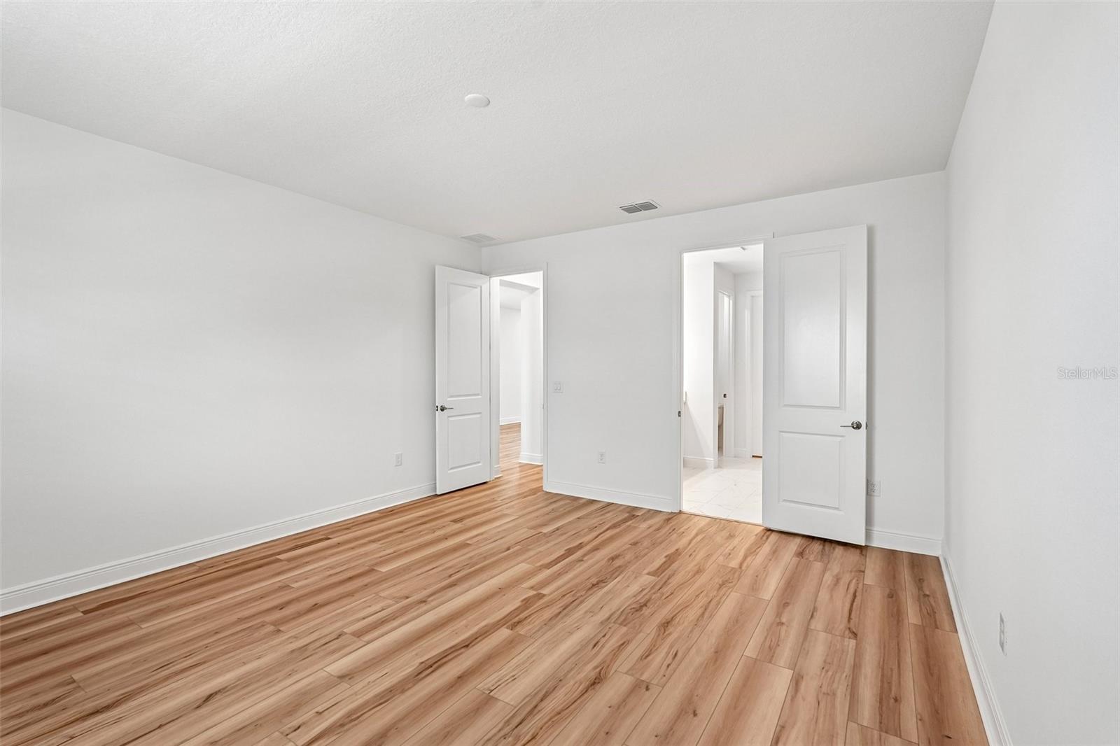 8221 Seaflower Pkwy Property Photo 13