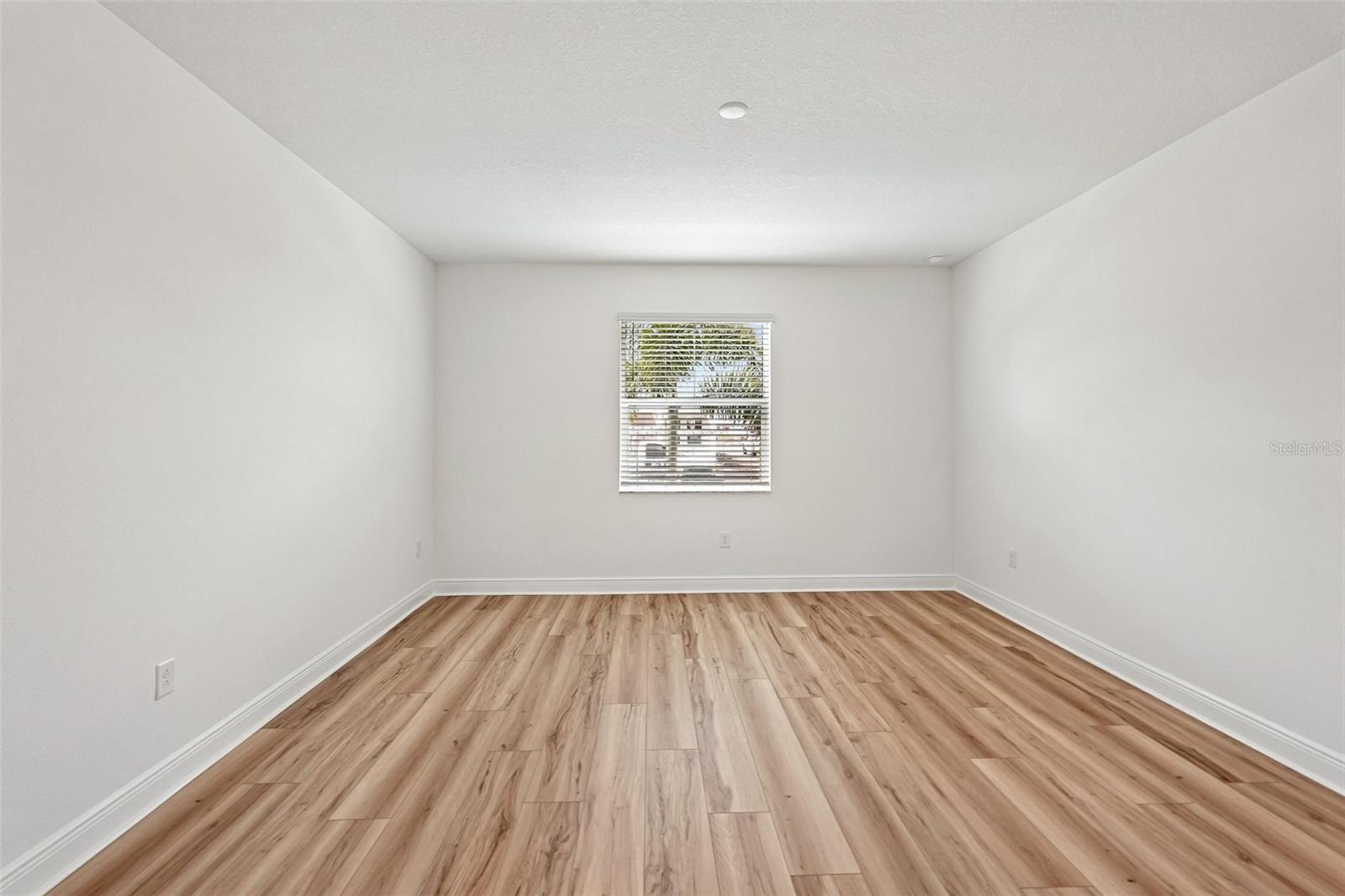 8221 Seaflower Pkwy Property Photo 14