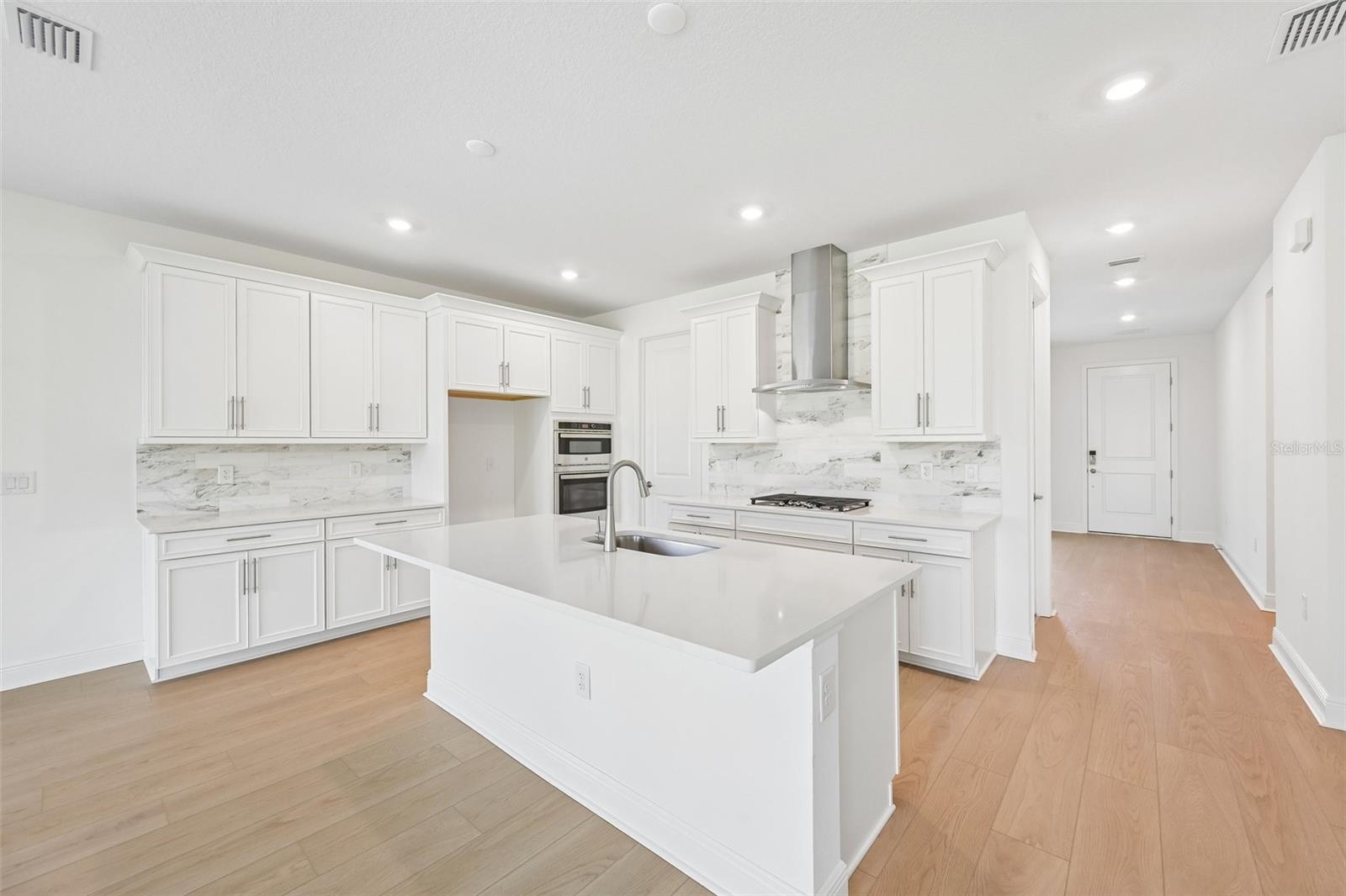 7551 Hawkstone Dr Property Photo 3
