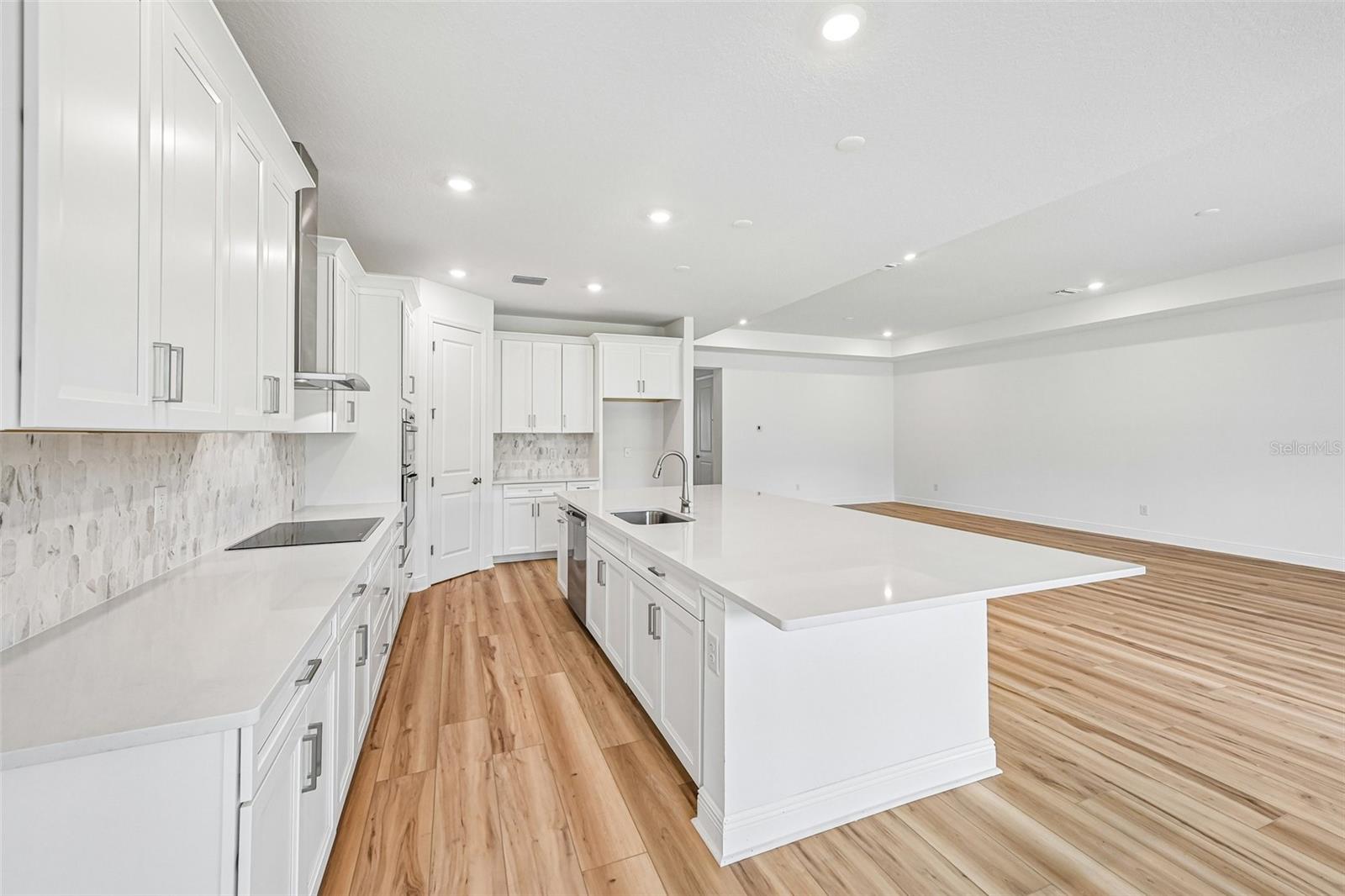 3689 142nd Ter E Property Photo 7