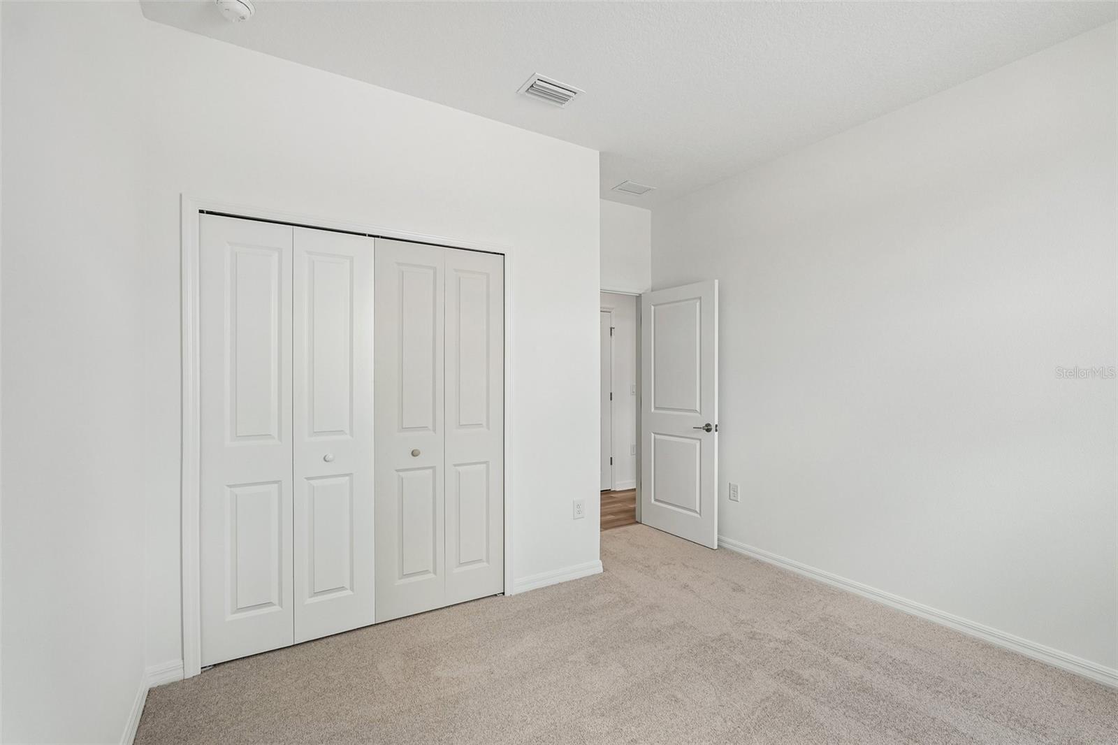 13814 Bertrand Ave Property Photo 22