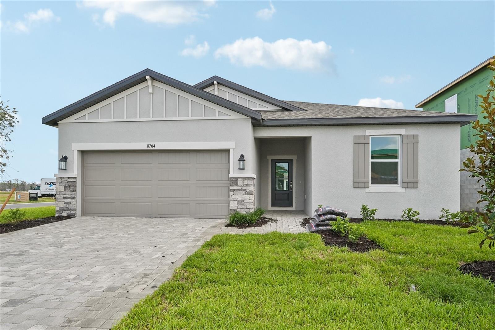 8704 Canard Cv Property Photo 1