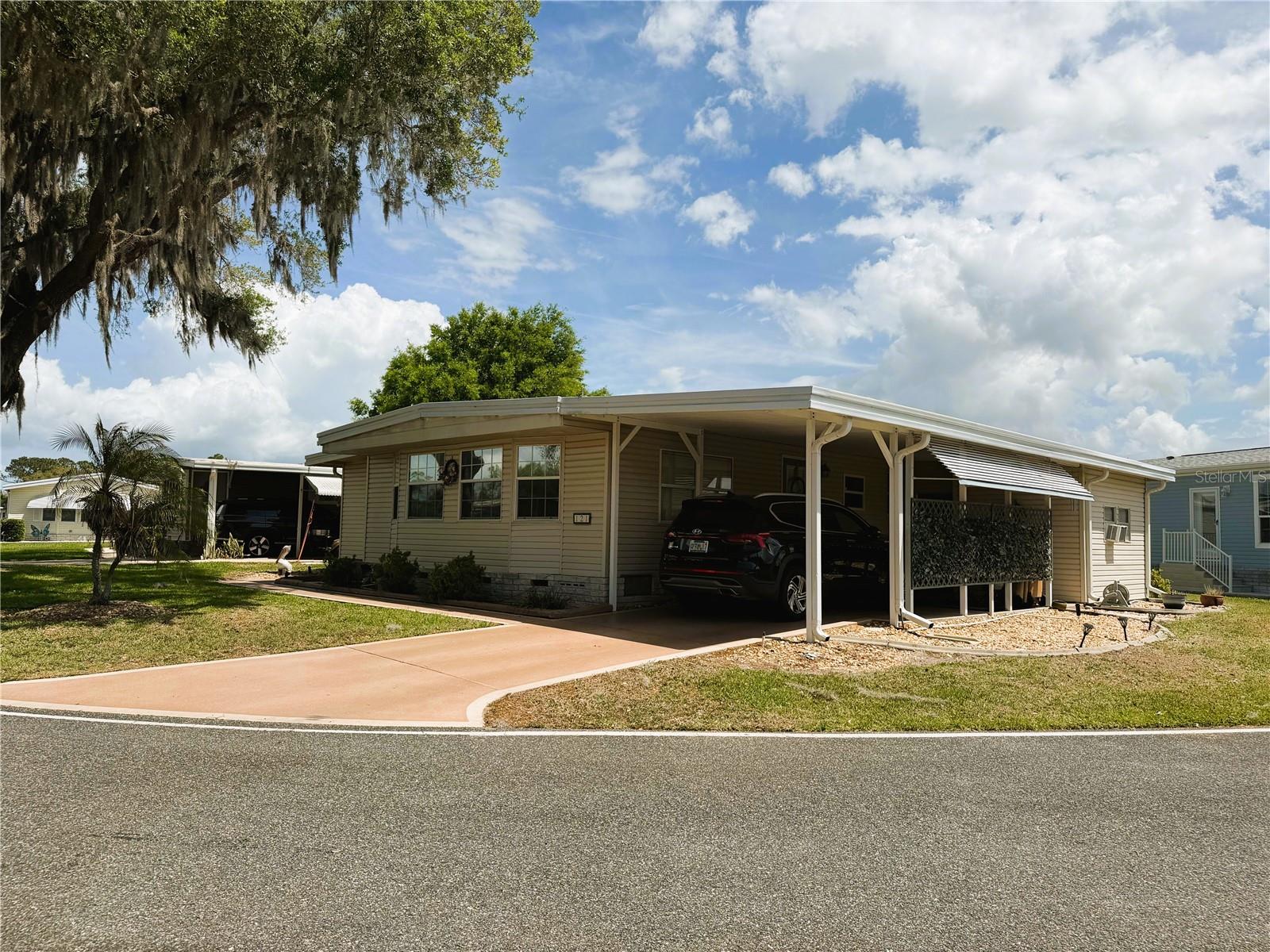 121 Azalea Trl Property Photo 2